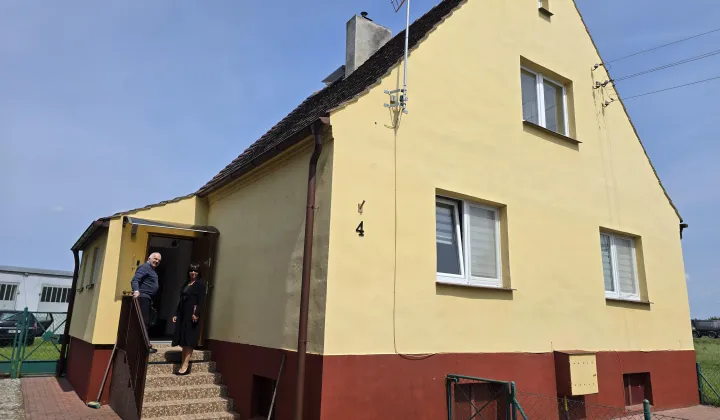 dom wolnostojący, 4 pokoje Groblice, ul. Kolejowa