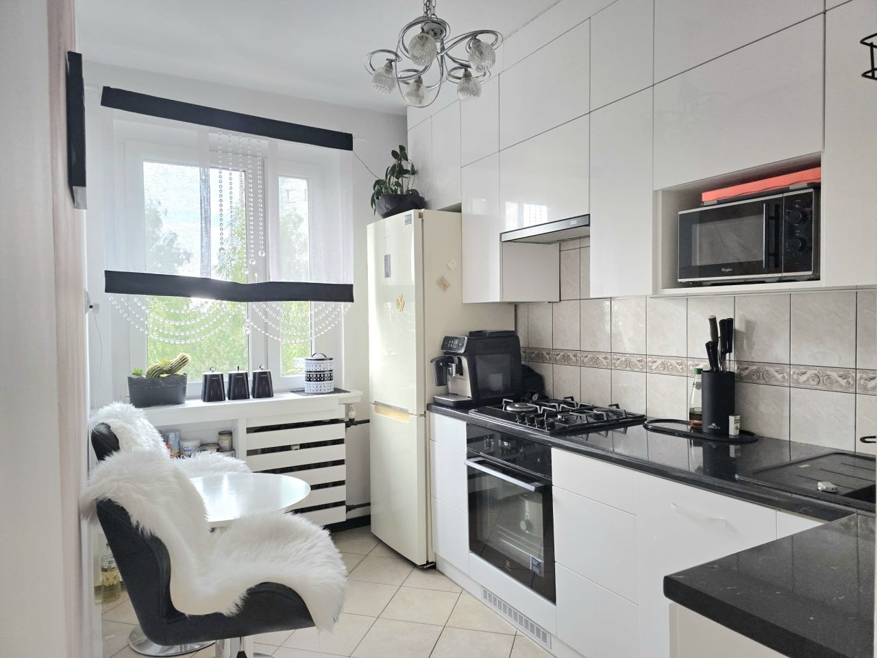 Mieszkanie 3-pokojowe Zabrze, ul. Jana Keplera. Zdjęcie 9