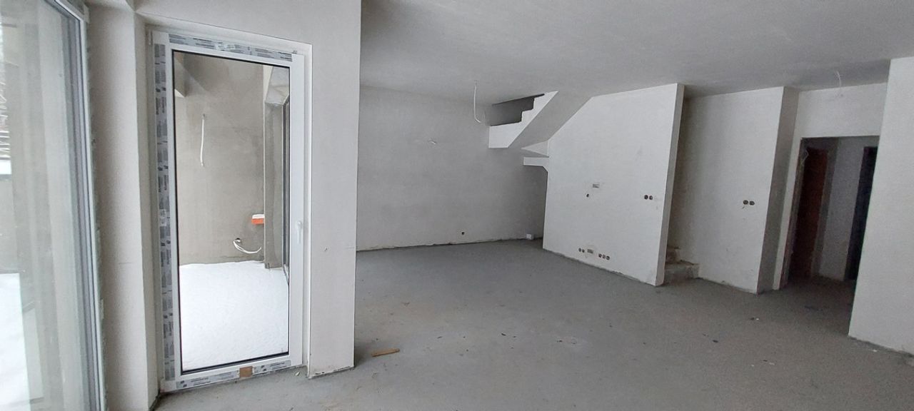 dom wolnostojący, 4 pokoje Adamowizna. Zdjęcie 2