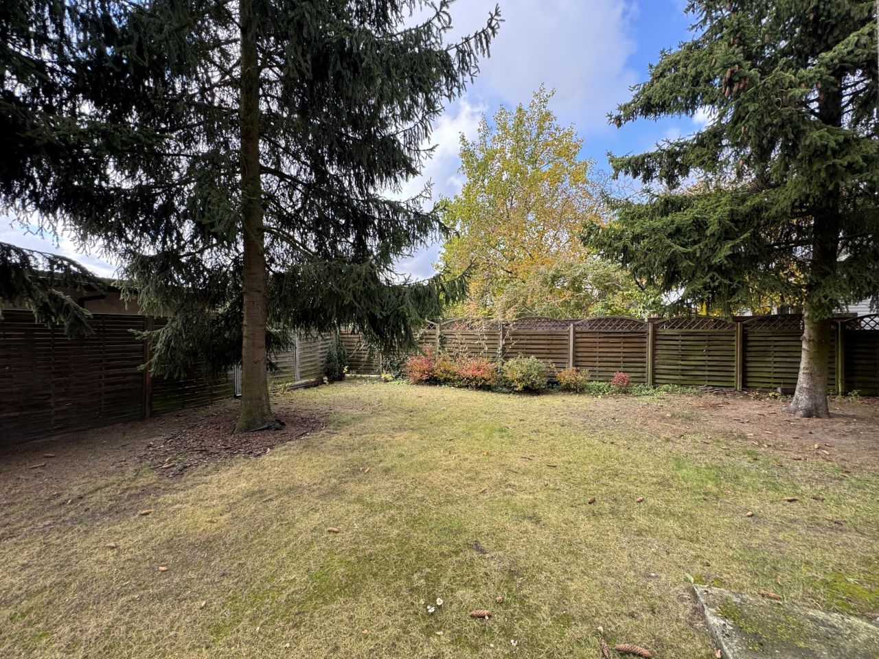 dom wolnostojący, 3 pokoje Magdalenka, ul. Podleśna. Zdjęcie 5