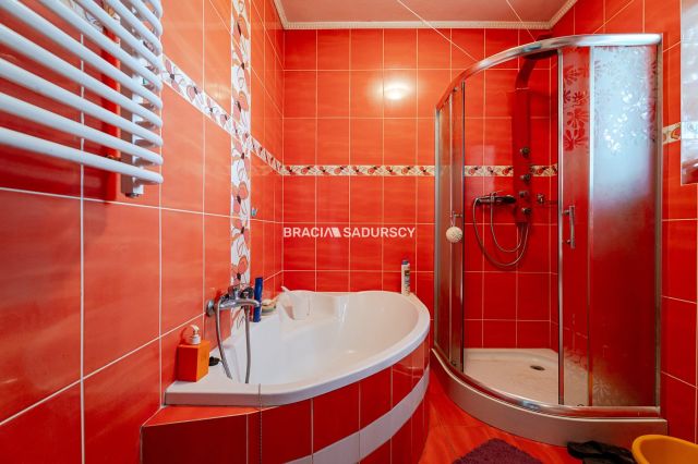 dom wolnostojący, 6 pokoi Wolbrom, ul. Kamienna Góra. Zdjęcie 18