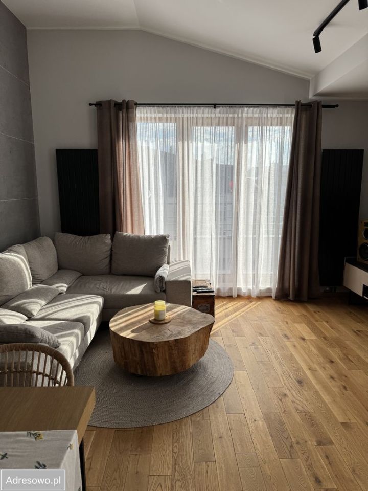 Mieszkanie 2-pokojowe Zamienie. Zdjęcie 4