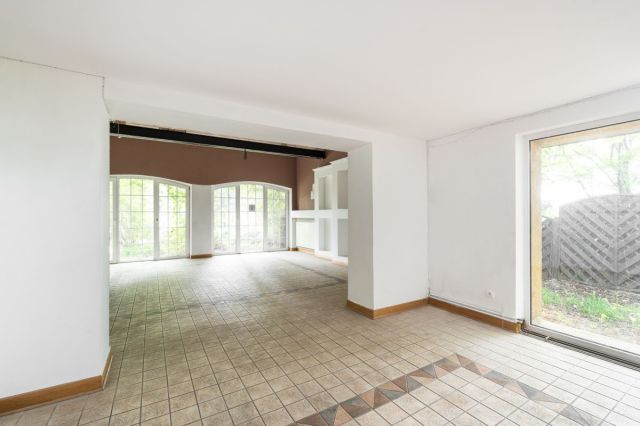 dom wolnostojący, 12 pokoi Tłuste. Zdjęcie 16