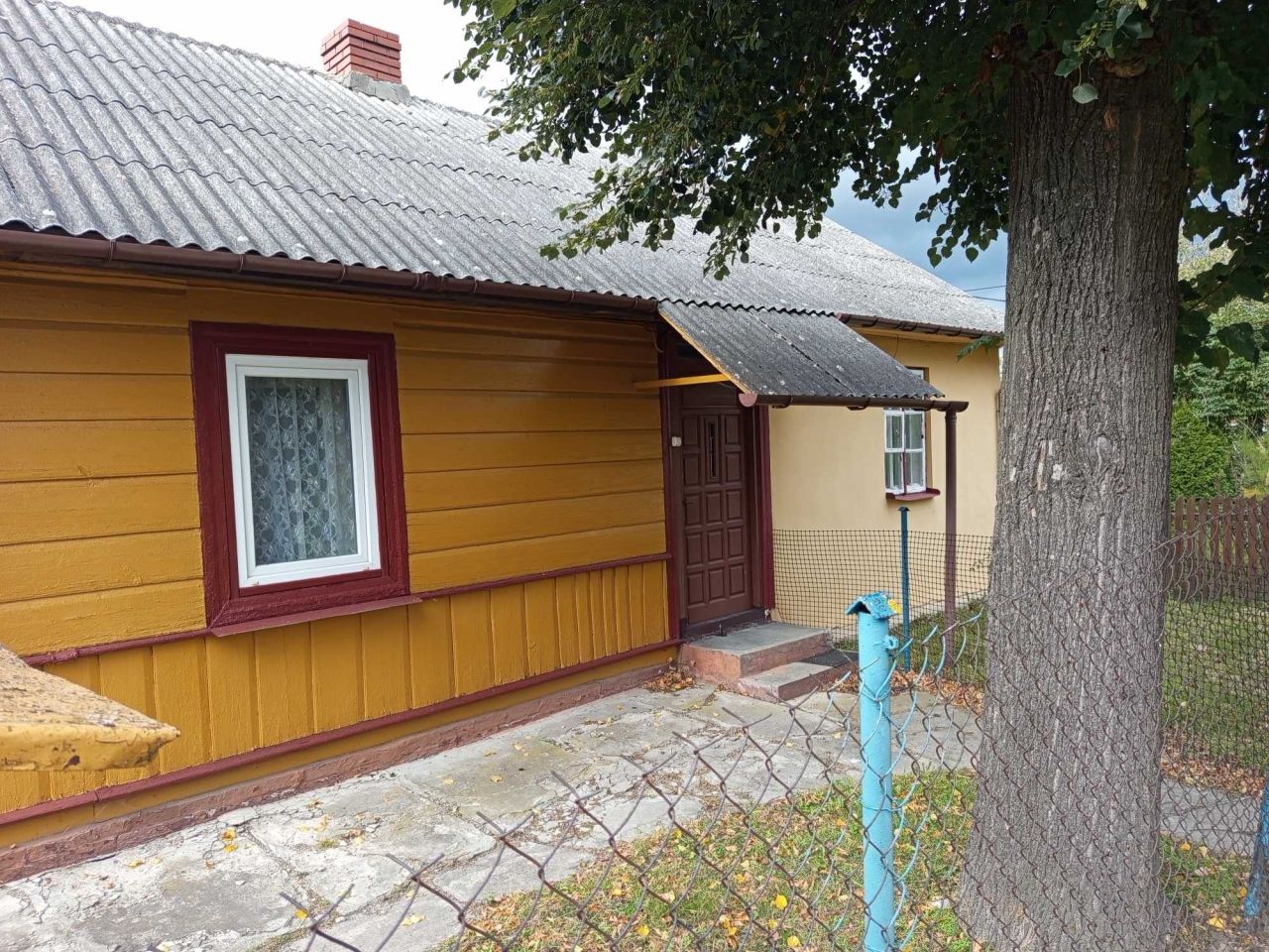 dom wolnostojący, 2 pokoje Trawniki