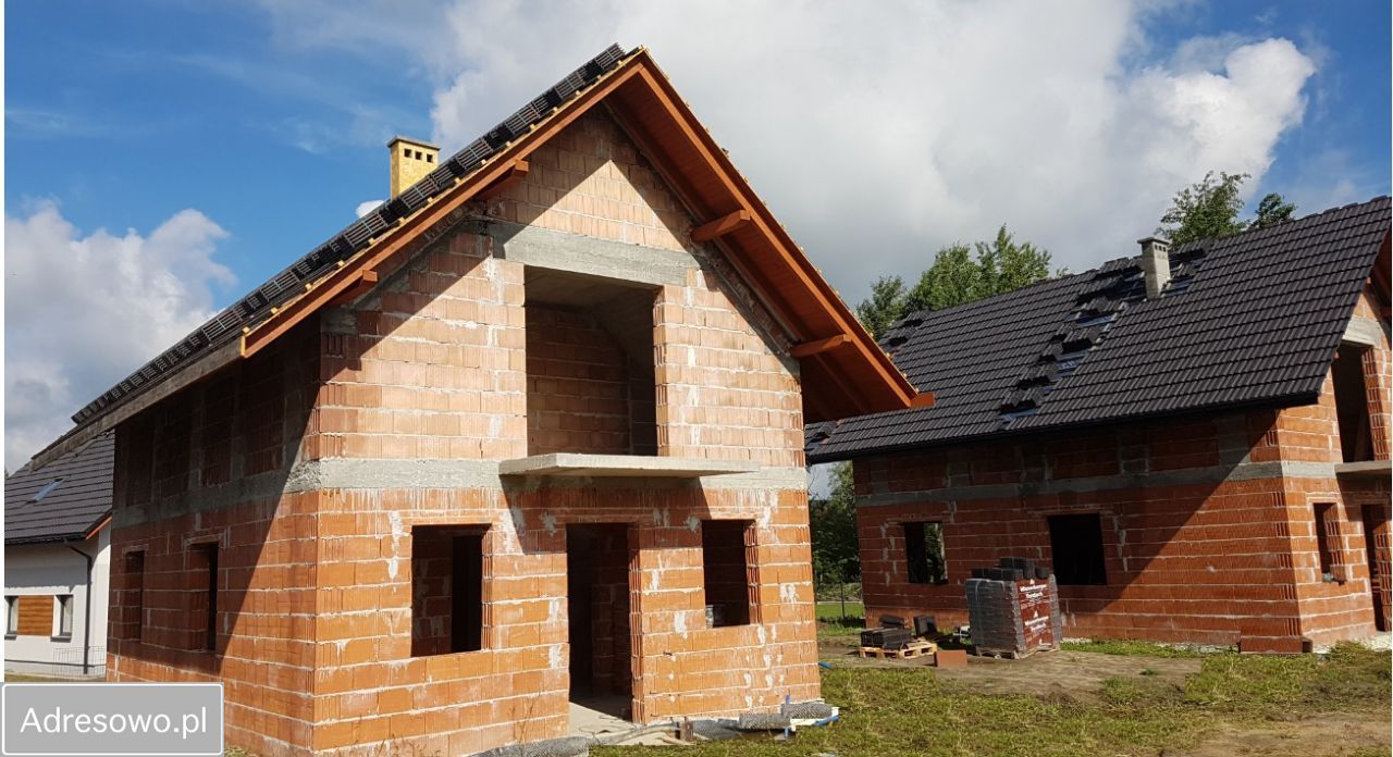 dom wolnostojący, 4 pokoje Przeginia Duchowna