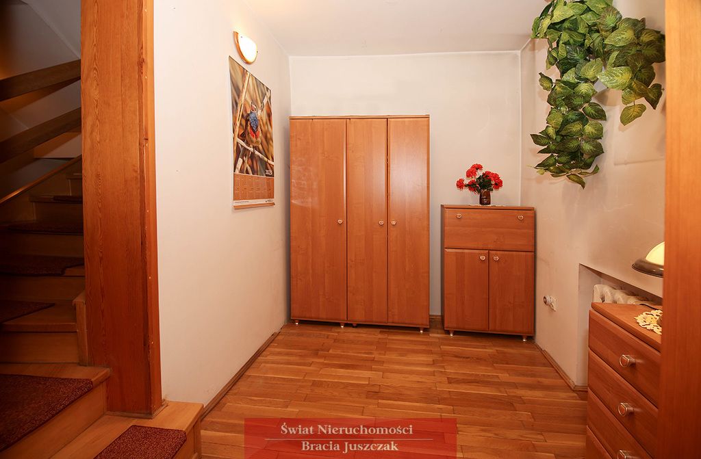 dom wolnostojący, 8 pokoi Oleśnica. Zdjęcie 16