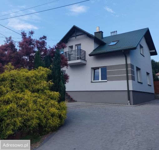 dom wolnostojący, 6 pokoi Rakszawa. Zdjęcie 1