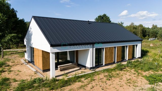 dom wolnostojący, 4 pokoje Zwierki. Zdjęcie 1