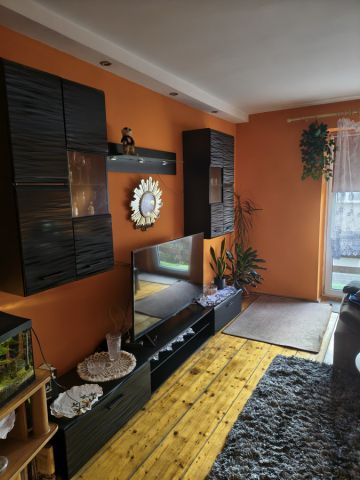 Mieszkanie 3-pokojowe Parowa. Zdjęcie 1