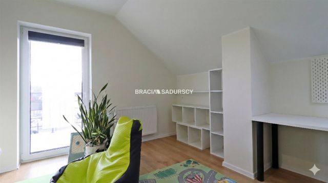 dom wolnostojący, 6 pokoi Kraków Nowa Huta, ul. Rumiankowa. Zdjęcie 13