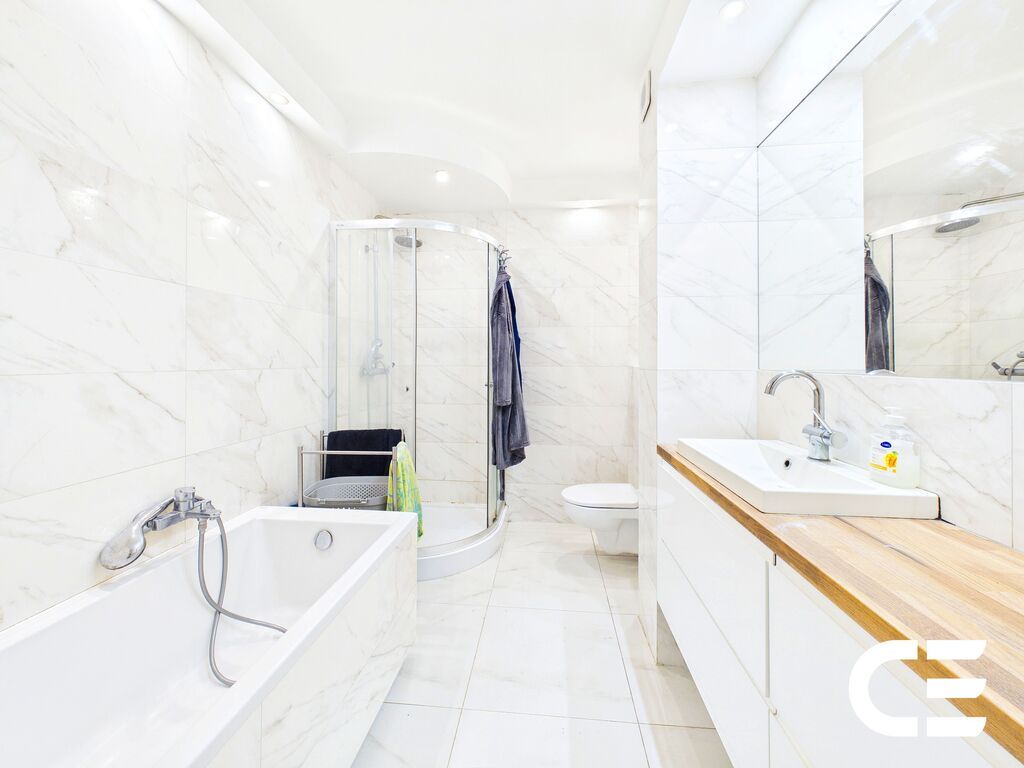 Mieszkanie 5-pokojowe Oława, ul. ks. Franciszka Kutrowskiego. Zdjęcie 10