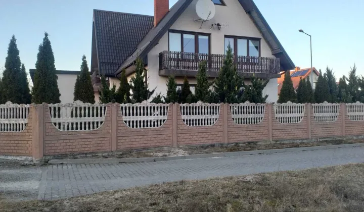 dom wolnostojący Firlej