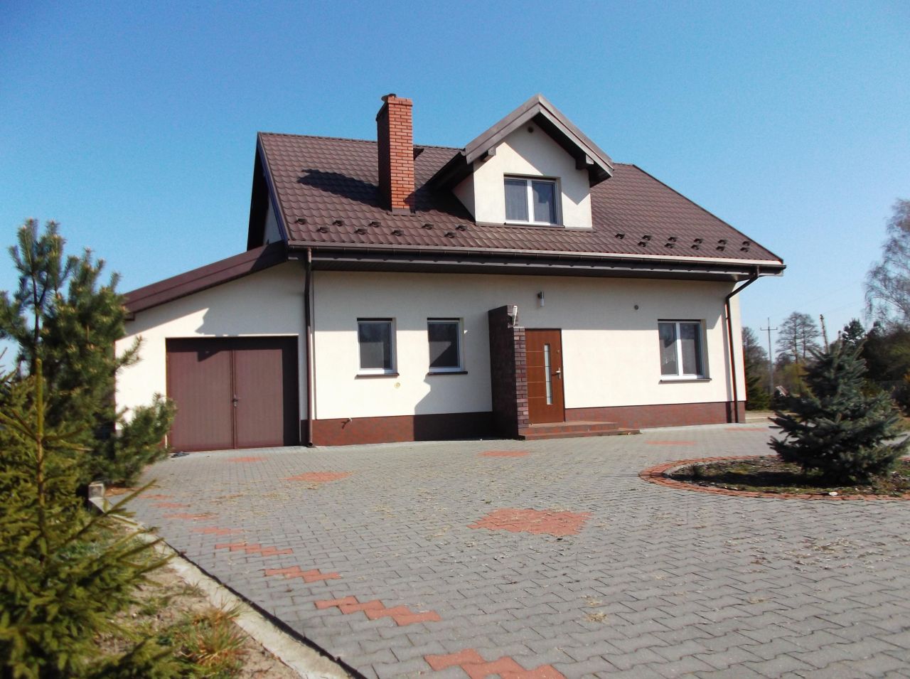 dom wolnostojący, 5 pokoi Famułki Brochowskie