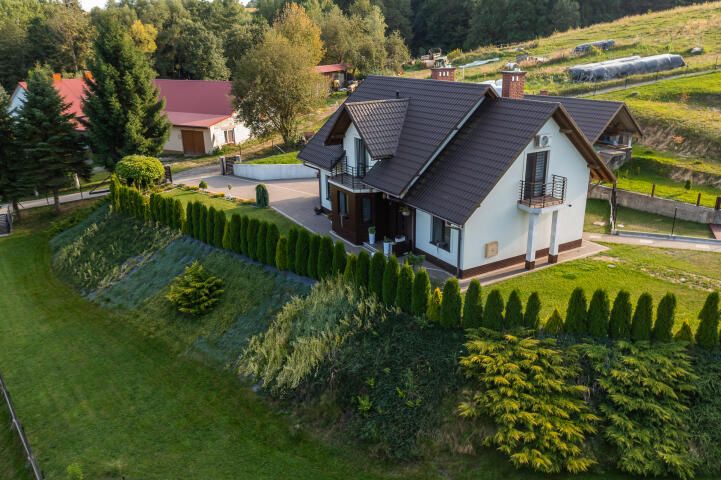 dom wolnostojący, 6 pokoi Jasienica Rosielna. Zdjęcie 3