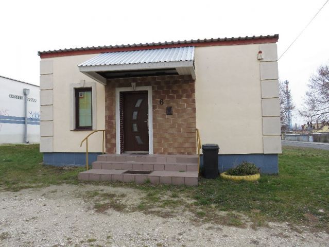 dom wolnostojący, 2 pokoje Barcin, ul. Artylerzystów. Zdjęcie 1