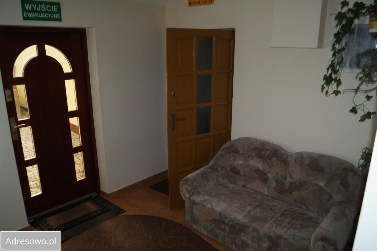 dom wolnostojący, 8 pokoi Wojciechów. Zdjęcie 10