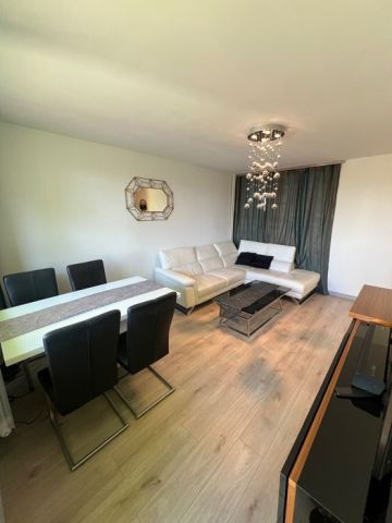 Mieszkanie 3-pokojowe Dąbrowa Górnicza Gołonóg, al. Józefa Piłsudskiego. Zdjęcie 1