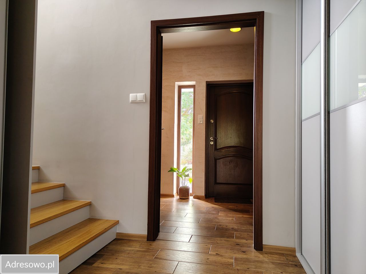 dom wolnostojący, 5 pokoi Łazy. Zdjęcie 18