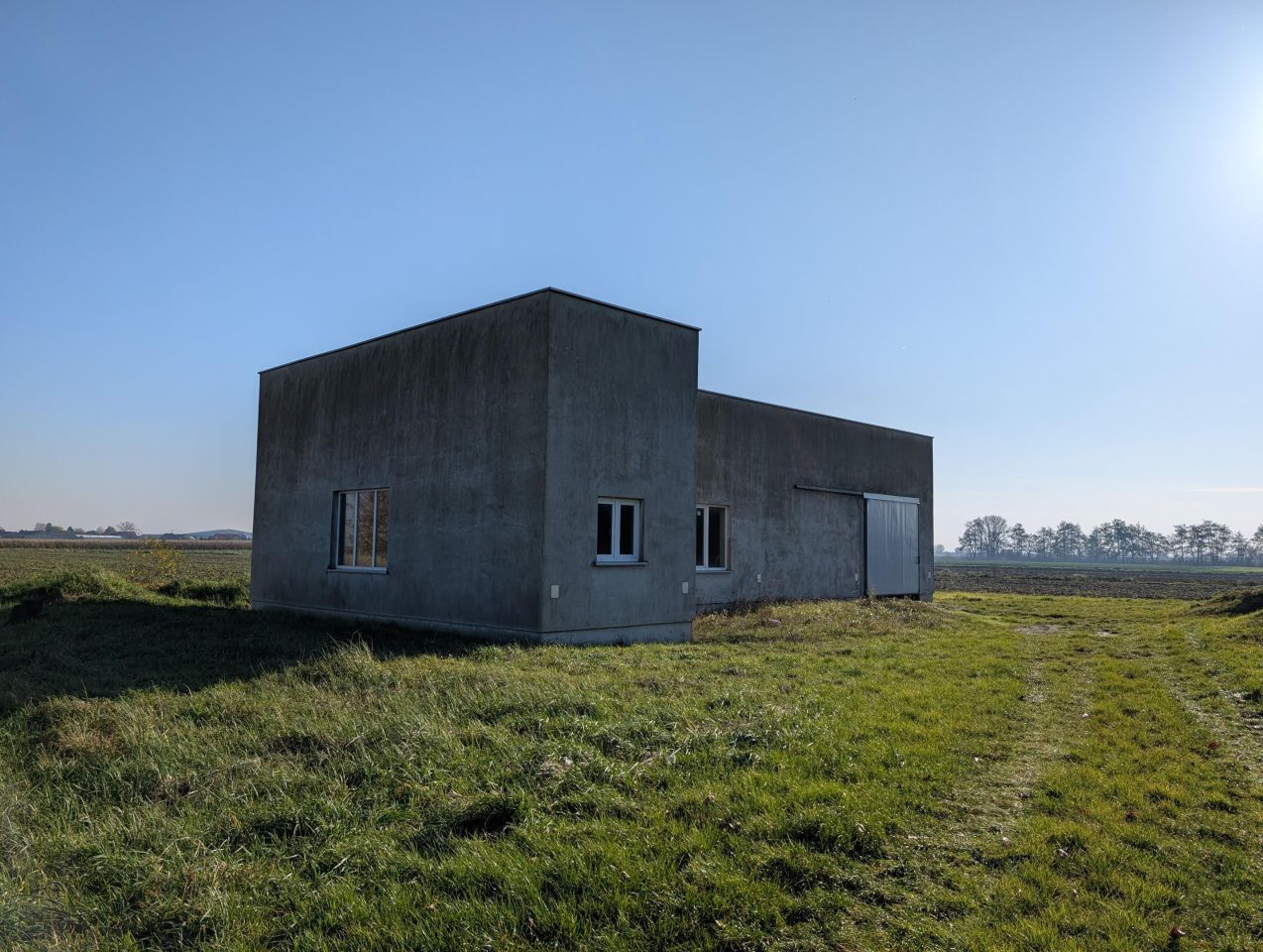 Hala/magazyn Droszew, Długa. Zdjęcie 1