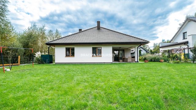 dom wolnostojący, 4 pokoje Węgrzce Wielkie. Zdjęcie 3