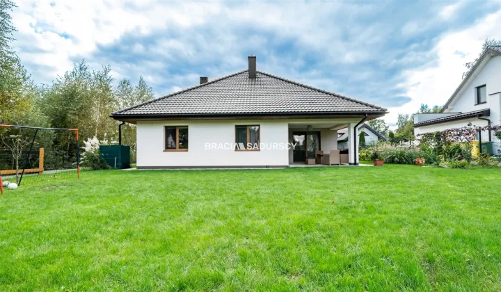 dom wolnostojący, 4 pokoje Węgrzce Wielkie