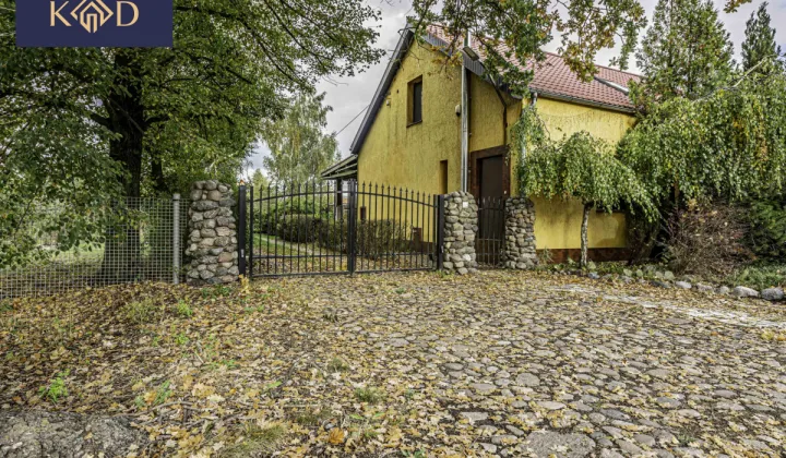 dom wolnostojący, 4 pokoje Wierzchy