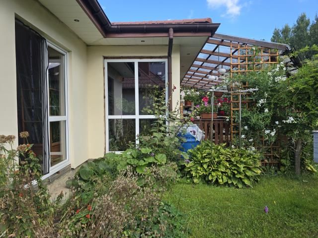 dom wolnostojący, 4 pokoje Kobyłka Jędrzejek. Zdjęcie 2