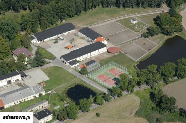 dworek, 14 pokoi Jeziorki. Zdjęcie 1
