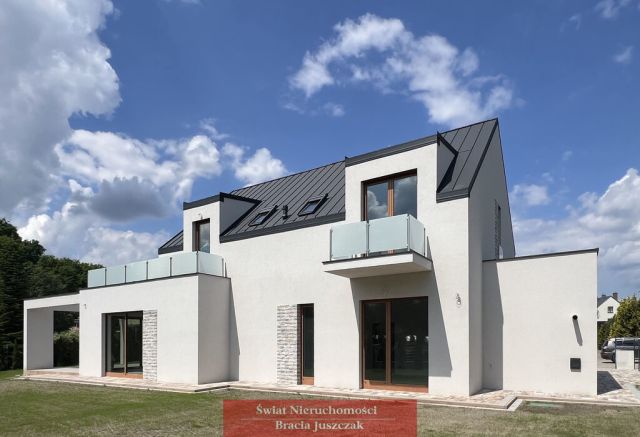 dom wolnostojący, 5 pokoi Radomierzyce. Zdjęcie 2