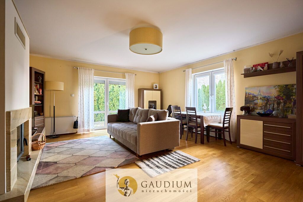 dom wolnostojący, 3 pokoje Rumia, ul. Derdowskiego. Zdjęcie 3