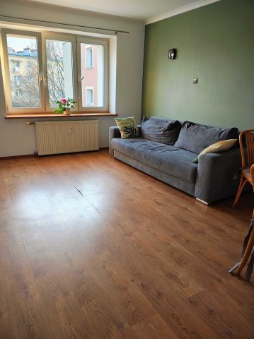 Mieszkanie 3-pokojowe Zielona Góra, ul. Dolna. Zdjęcie 1