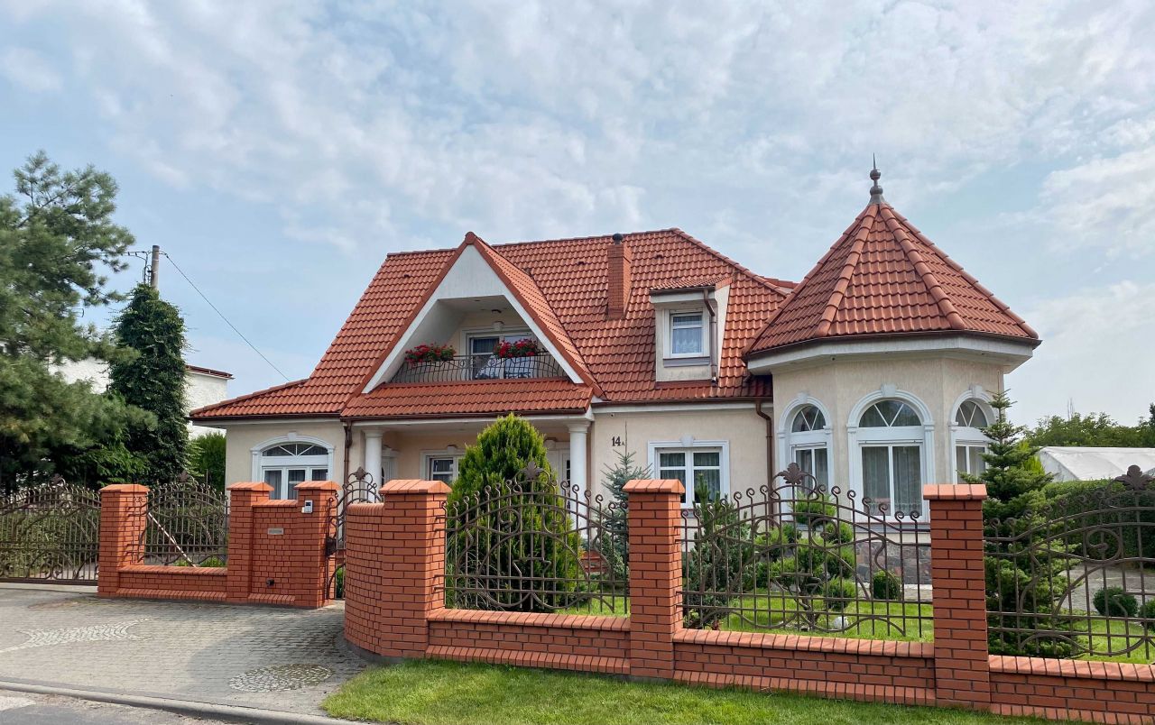 dom wolnostojący, 6 pokoi Strzelno, ul. Tadeusza Kościuszki. Zdjęcie 1