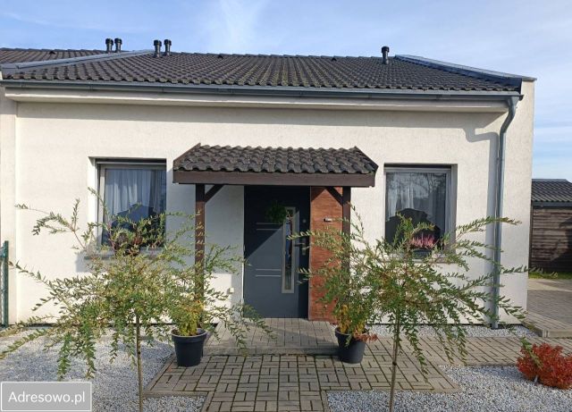 bliźniak, 4 pokoje Wronki. Zdjęcie 1