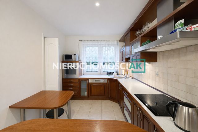 dom wolnostojący, 5 pokoi Konin, ul. Azaliowa. Zdjęcie 3