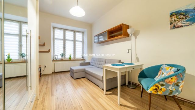 Mieszkanie 2-pokojowe Kraków Grzegórzki, ul. gen. Józefa Dwernickiego. Zdjęcie 2