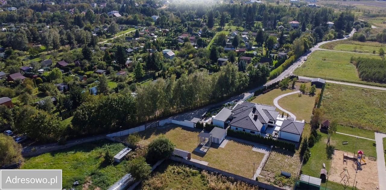 dom wolnostojący, 5 pokoi Radomsko. Zdjęcie 11