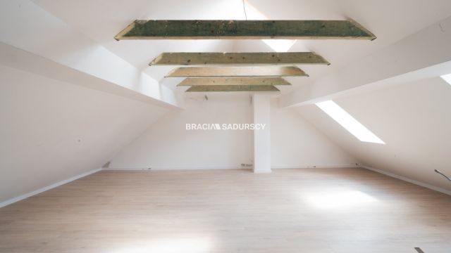 Mieszkanie 4-pokojowe Strumiany. Zdjęcie 13