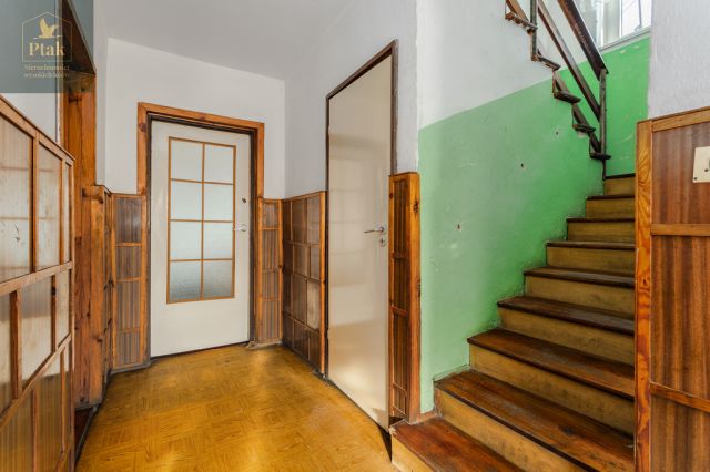 dom wolnostojący, 5 pokoi Tulce. Zdjęcie 15