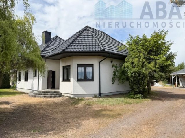 dom wolnostojący, 4 pokoje Kraśnica Kraśnica-Kolonia, ul. Liliowa. Zdjęcie 1