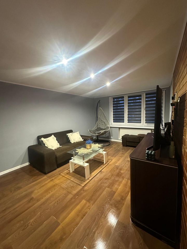 Mieszkanie 3-pokojowe Samoklęski. Zdjęcie 3