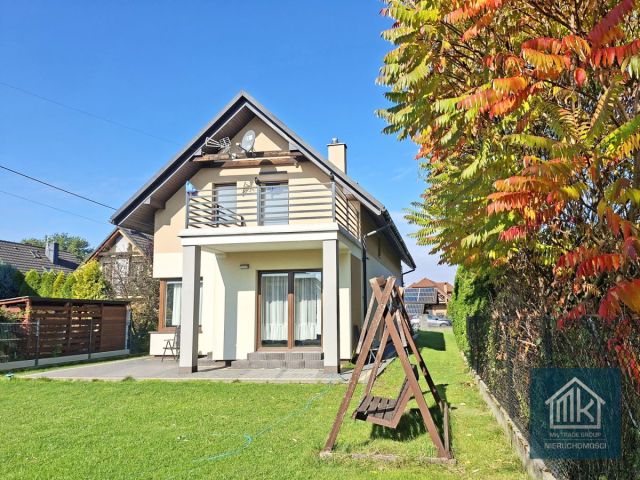 dom wolnostojący, 4 pokoje Niepołomice, ul. Słoneczna. Zdjęcie 2