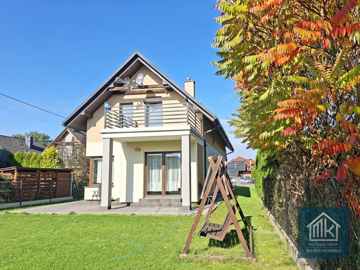 dom wolnostojący, 4 pokoje Niepołomice, ul. Słoneczna. Zdjęcie 2