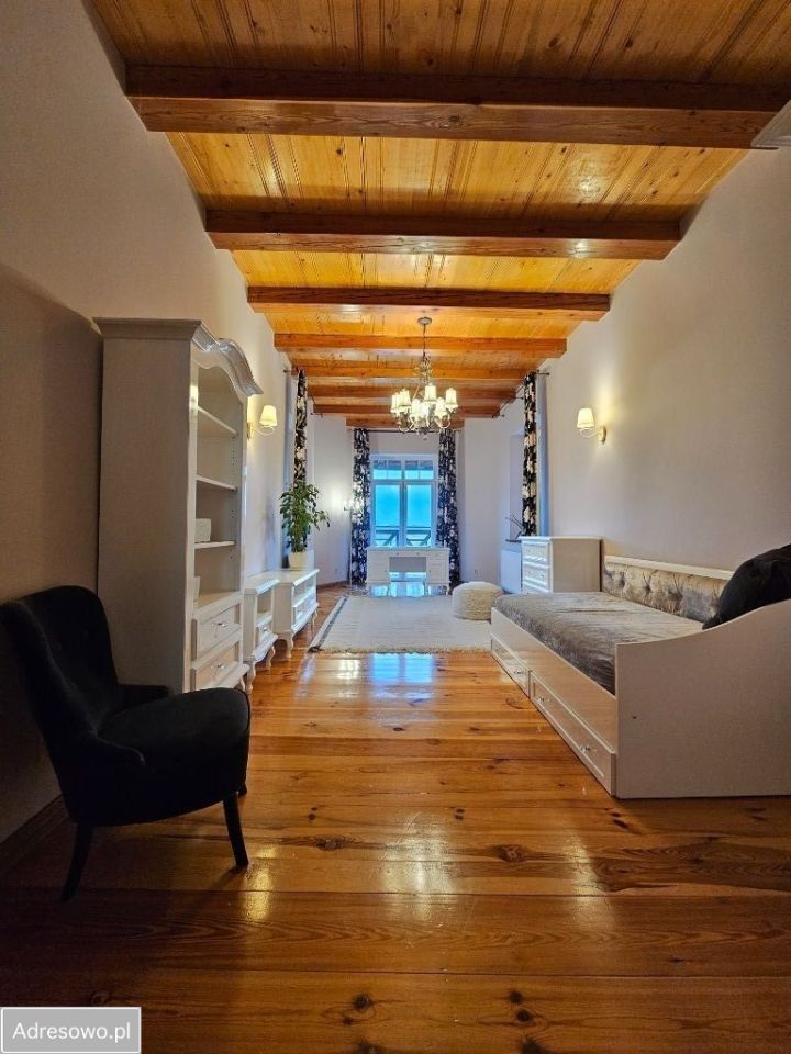 dworek, 6 pokoi Modliny. Zdjęcie 9