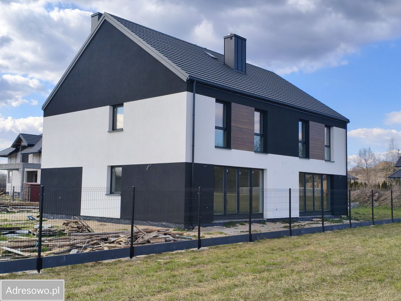 bliźniak, 5 pokoi Kąty. Zdjęcie 2