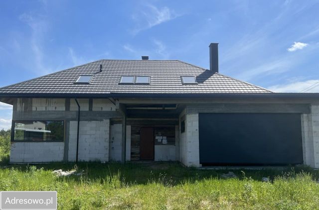 dom wolnostojący, 5 pokoi Łoś, ul. Spółdzielcza. Zdjęcie 1