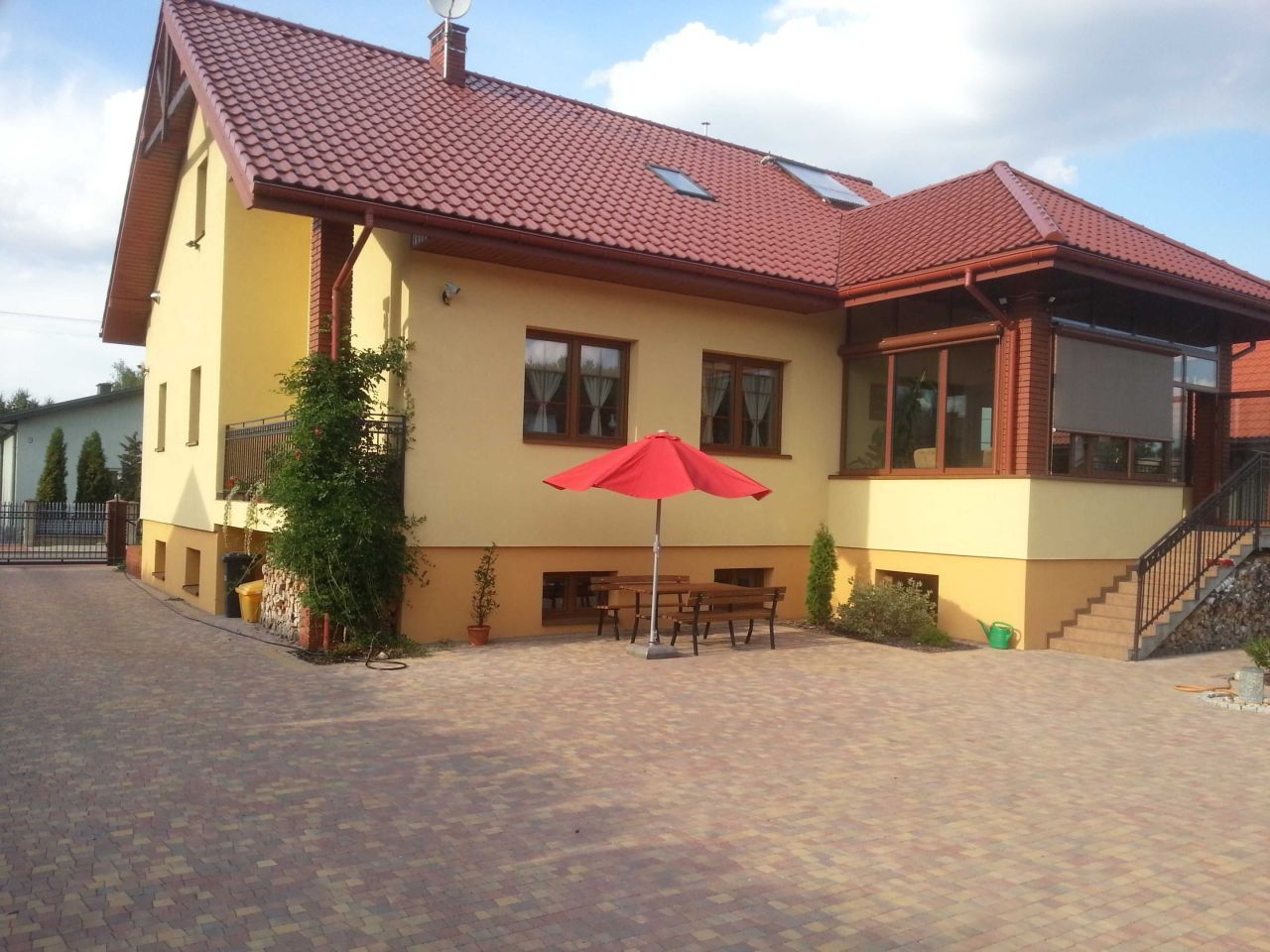 dom wolnostojący Ujazd, ul. Fryderyka Chopina. Zdjęcie 1