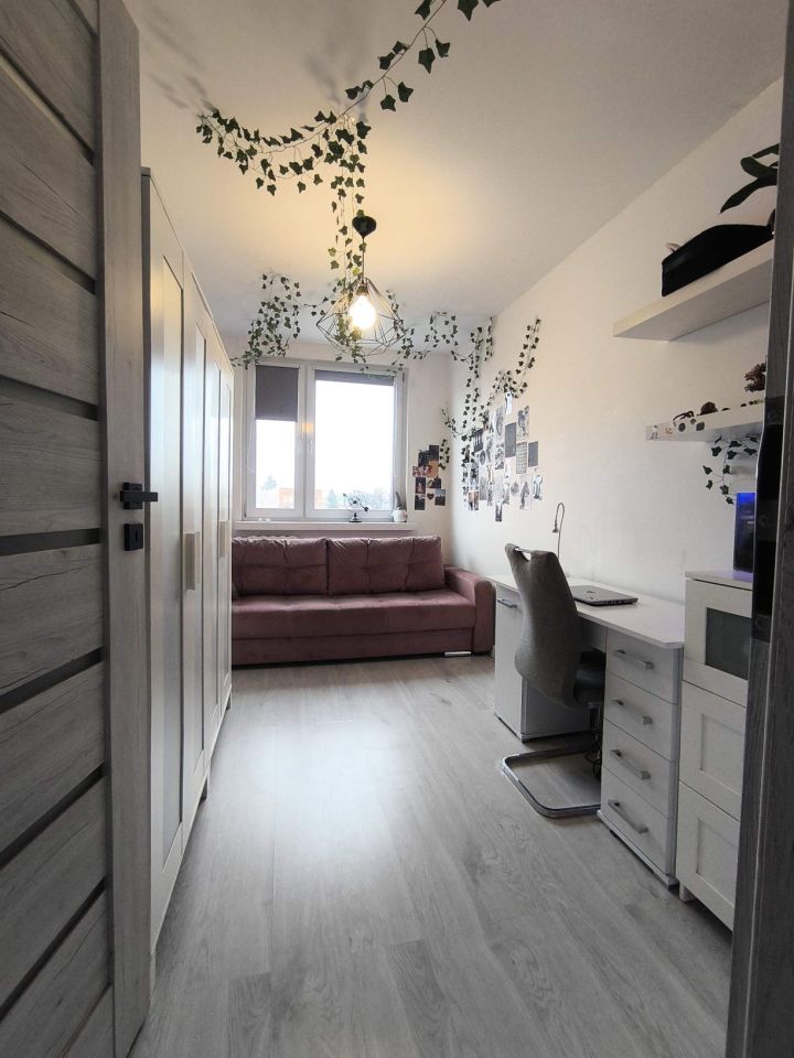 Mieszkanie 4-pokojowe Knurów. Zdjęcie 8