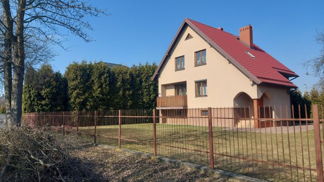 dom wolnostojący, 4 pokoje Kielce Ślichowice, Permska. Zdjęcie 1