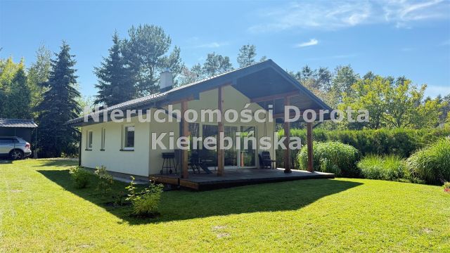 dom wolnostojący, 3 pokoje Zarzęcin. Zdjęcie 1