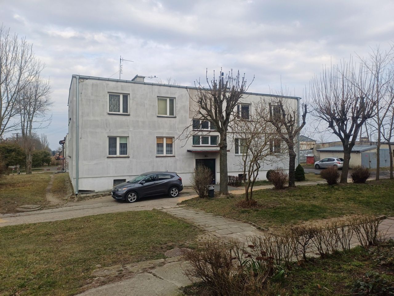 Mieszkanie 2-pokojowe Stary Bartków. Zdjęcie 3